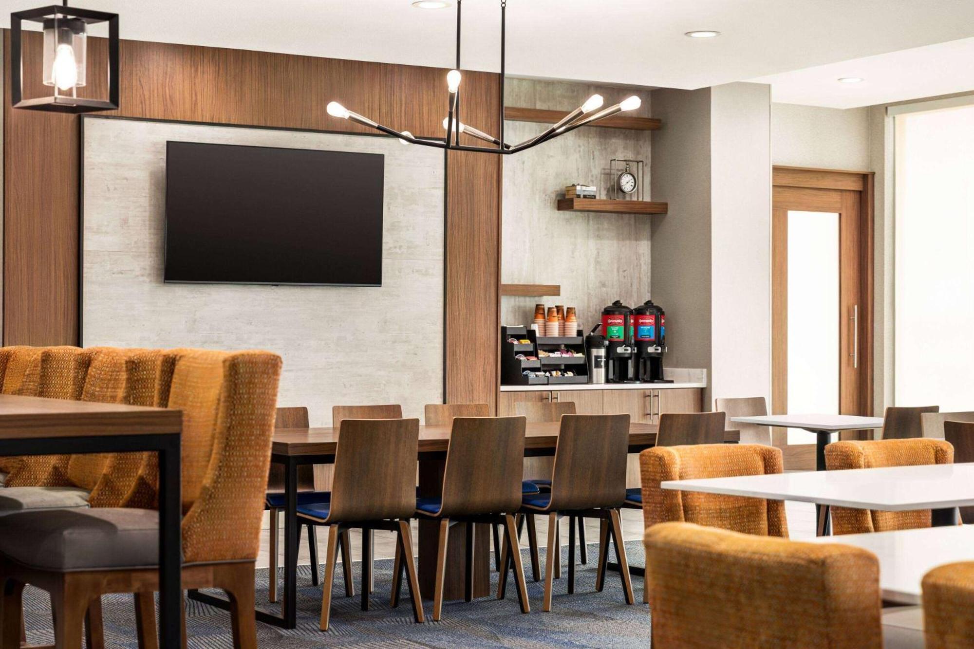 La Quinta Inn & Suites By Wyndham Austin South מראה חיצוני תמונה